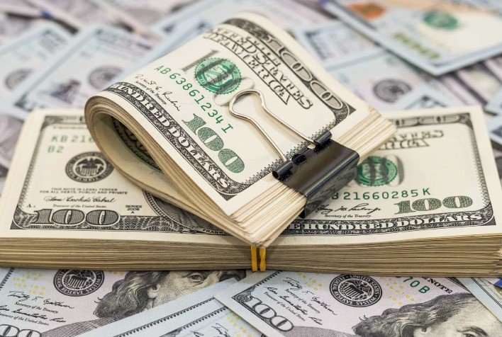 Dólar hoje dispara 2% após China retaliar tarifas impostas por Trump