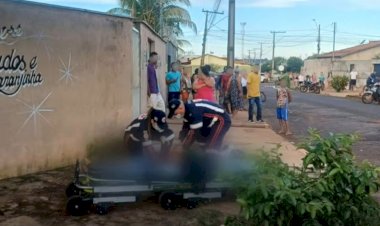 Mulher é morta a facadas pelo namorado, diz delegado